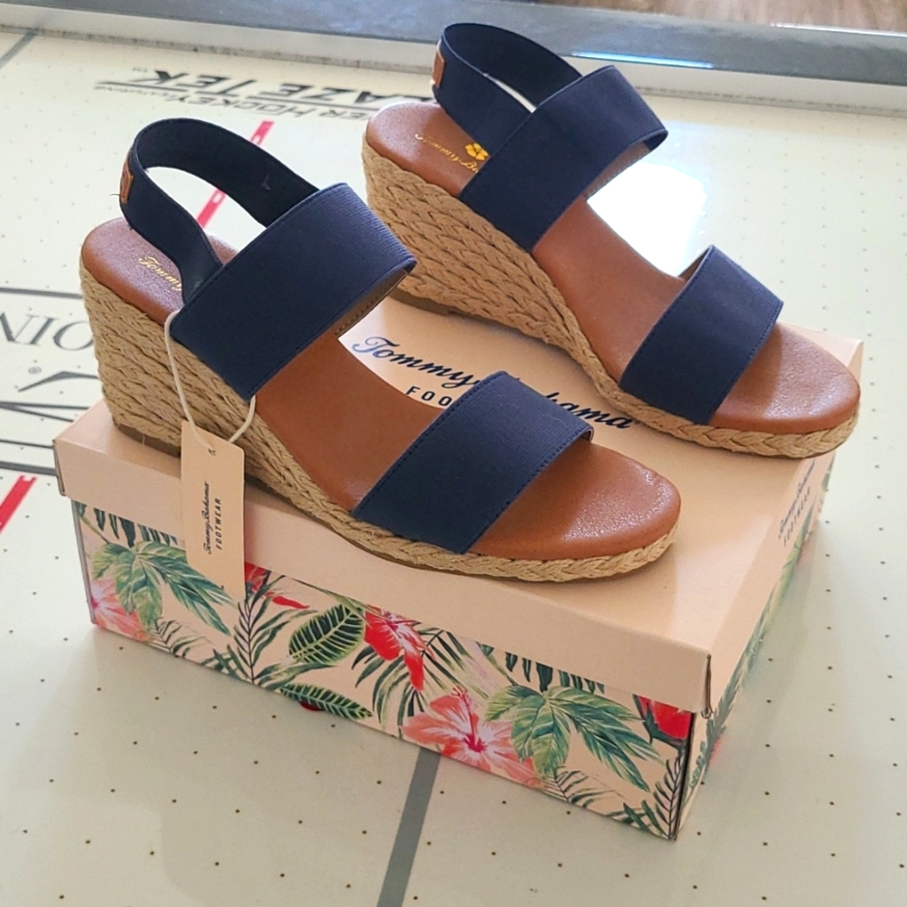 Tommy Bahama Stretch Espadrille Wedges Size 8